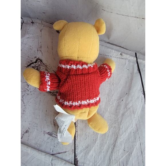 Vintage Disney Store Winnie the Pooh Snowflake Sweater Pooh Mini Bean Bag Beanie - Picture 5 of 6